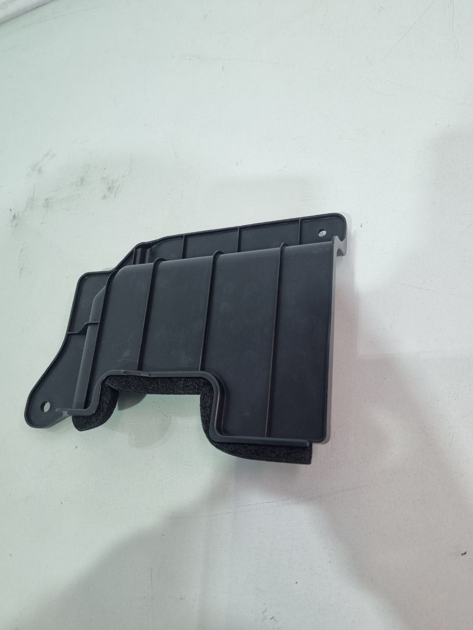 Defletor Direito do Radiador Hyundai Creta 2017/2021 Usado