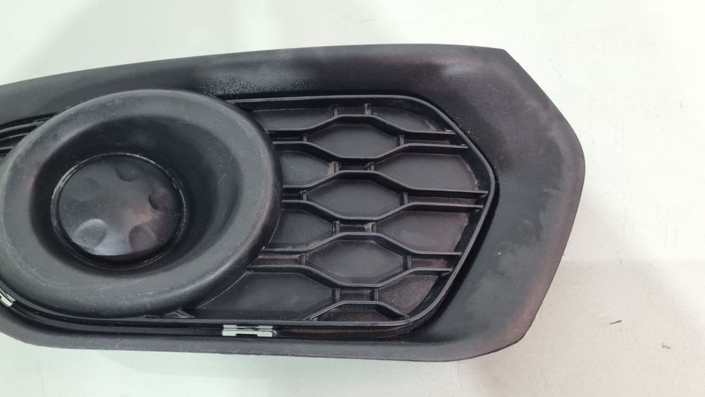 Grade Farol Milha Esq Renault Sandero Logan 2013/2019