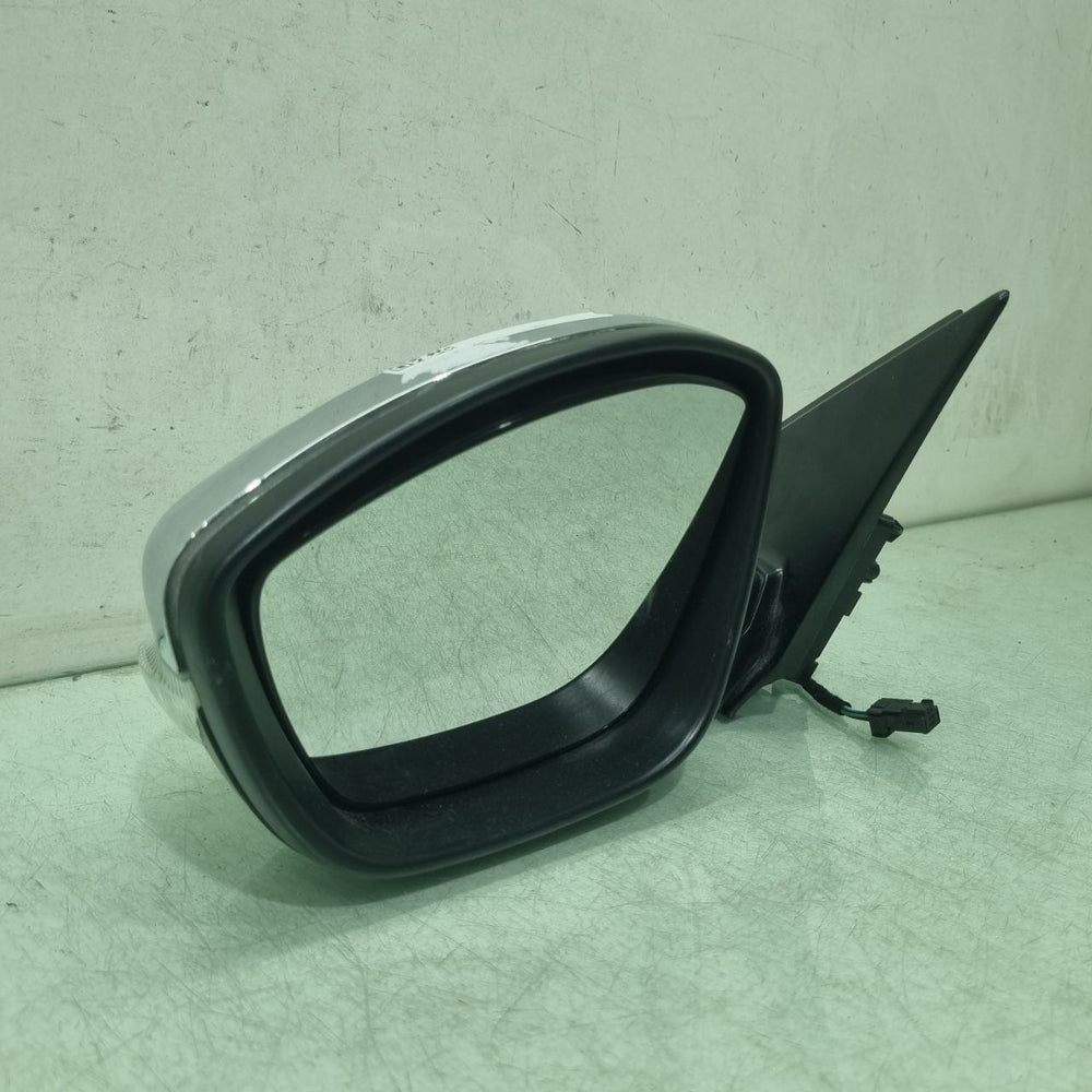 Retrovisor lado esq peugeot 208 ano 2020 a 2024