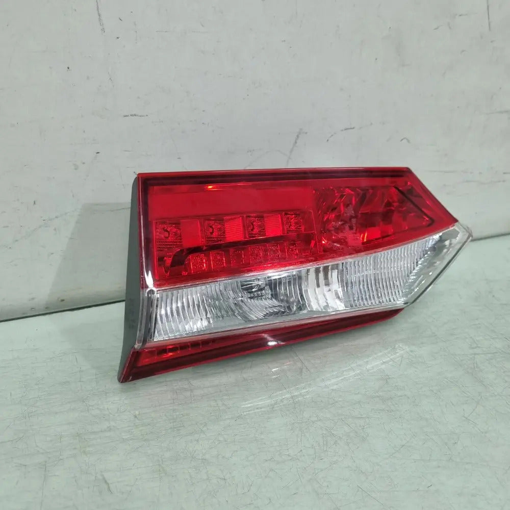 Lanterna C/led Direita Tampa Traseira Corolla 2015 2016 2017