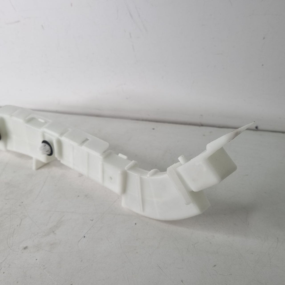 Guia Para-choque Tras Esq Chevrolet Captiva 2008/2017