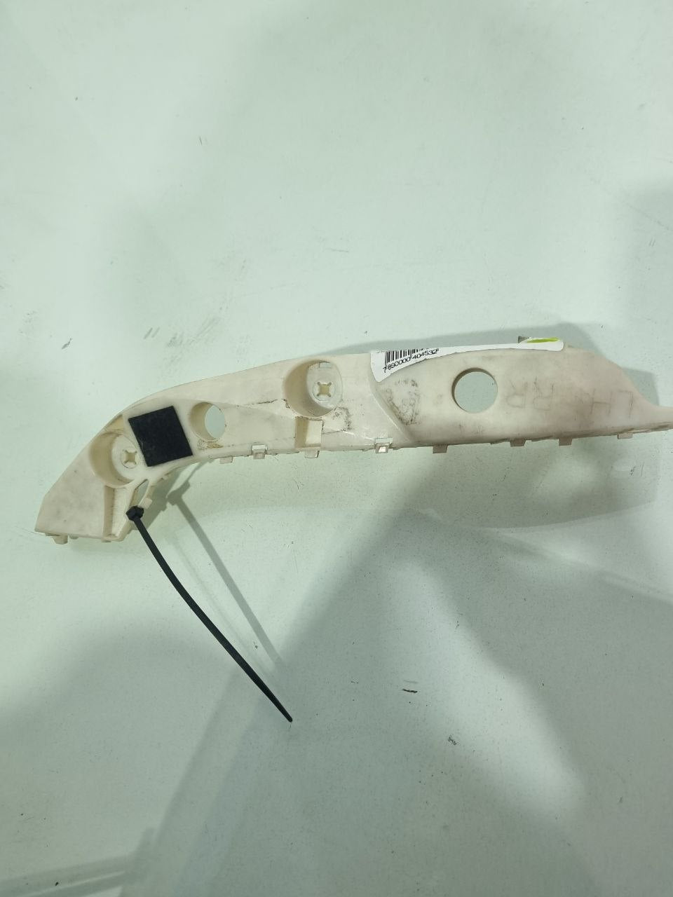 Guia Parachoque Diant Esq Nissan Livina 2010/2015
