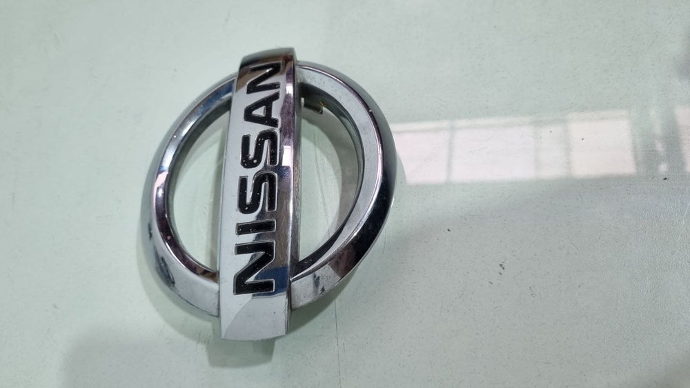 Emblema Grade Diant Nissan Sentra 2007/2013