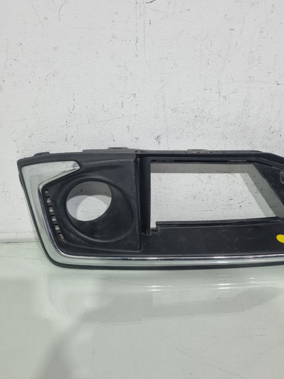 Moldura Farol de Milha Esquerdo Honda Civic 2019/2021 Usado