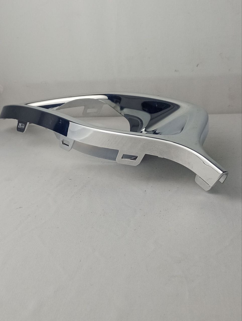 Moldura Farol Direita Renault Logan 2014/2018 Nova