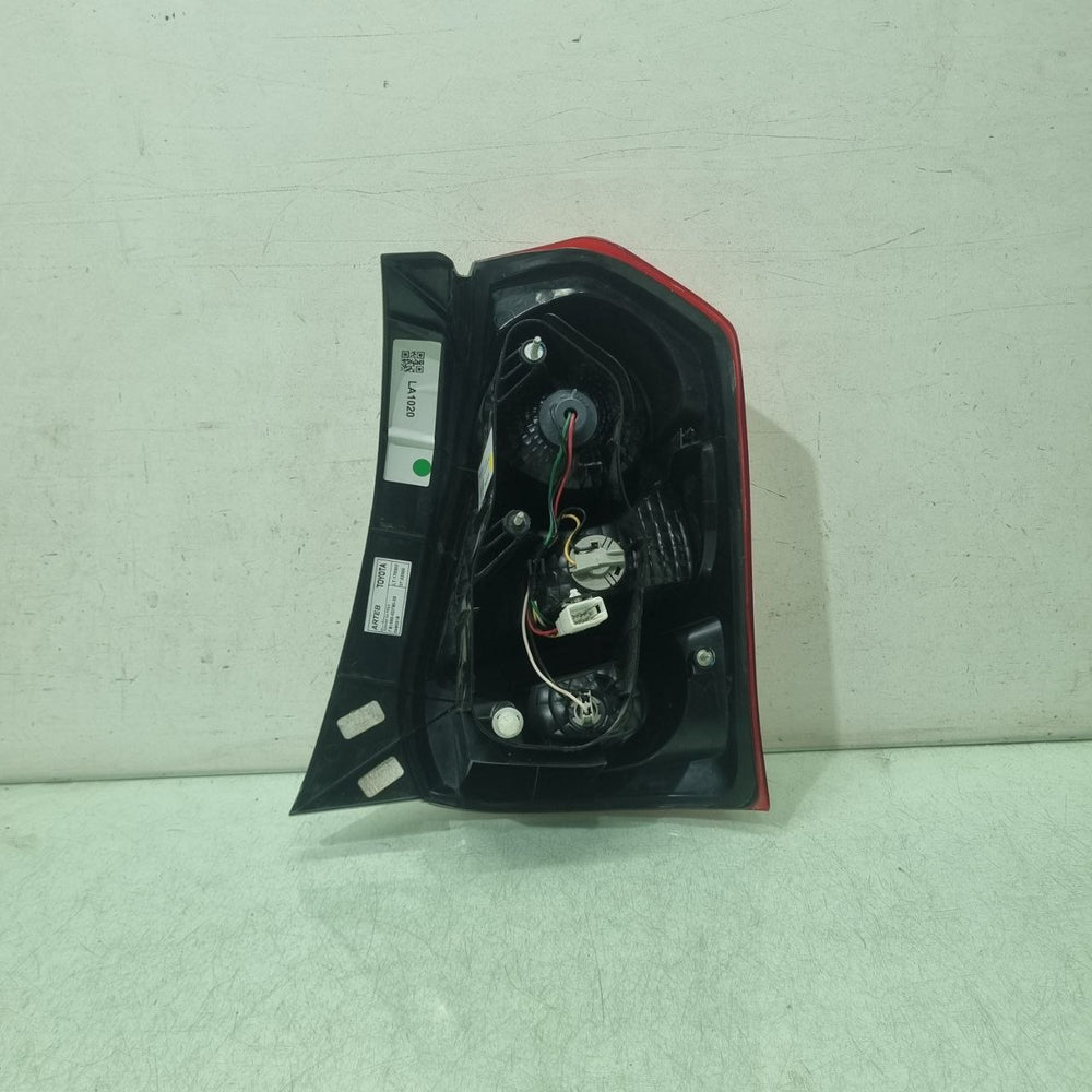 Lanterna esquerda Etios Hatch 2012/2020