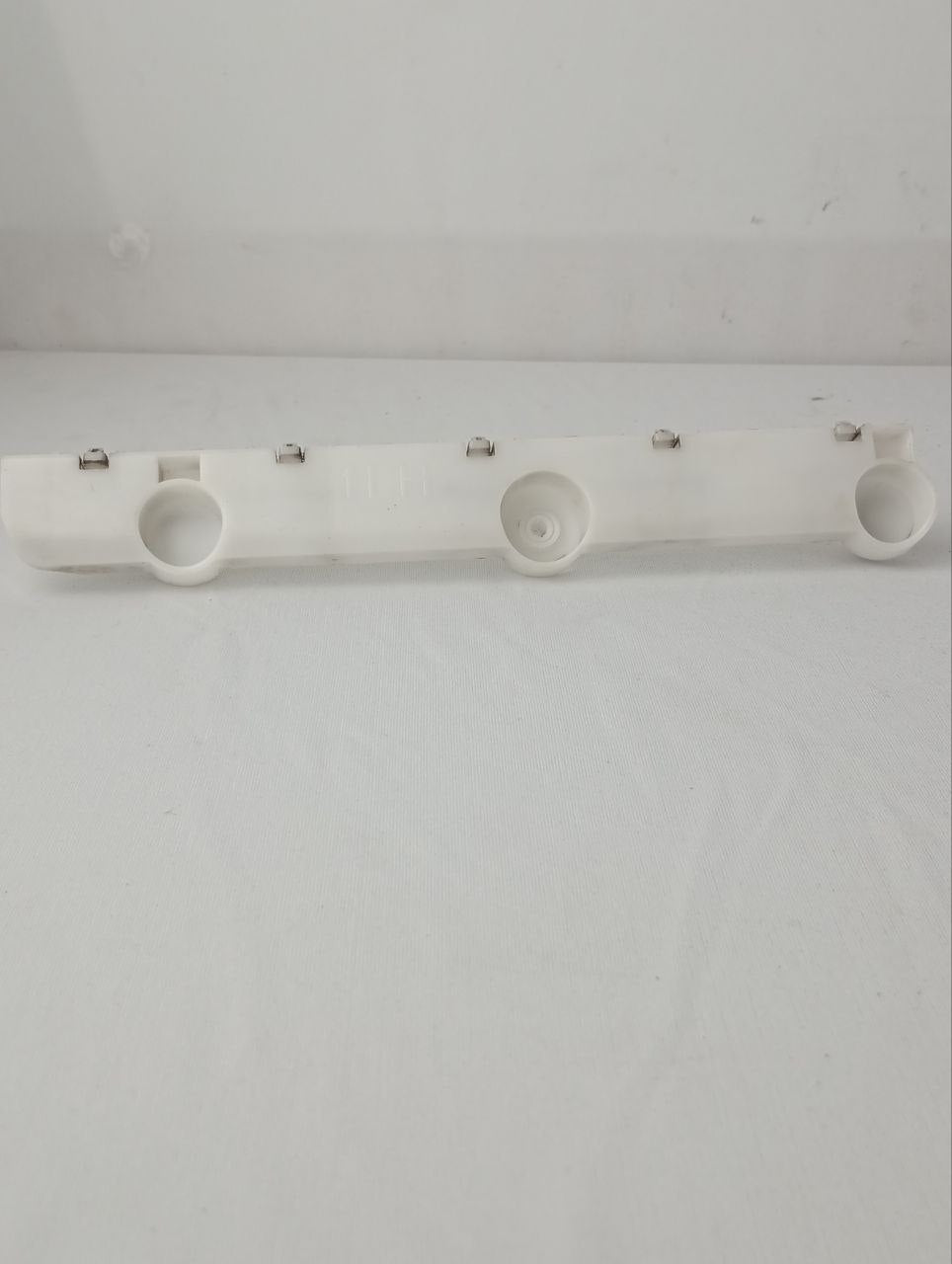 Suporte Guia Para-choque Traseiro Nissan Versa 2011/2020 Novo