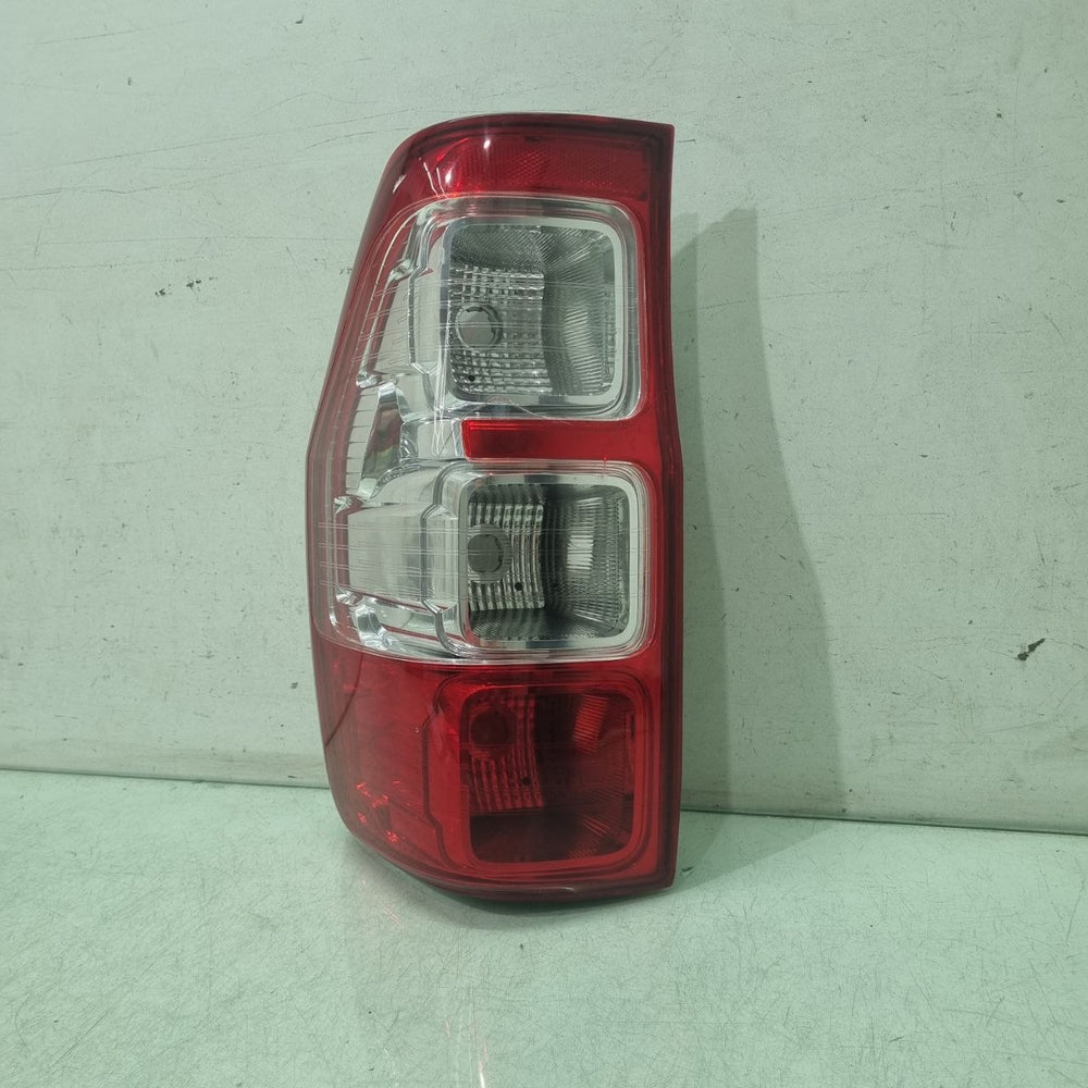 Lanterna direita Ford Ranger ARTEB 2013/2020