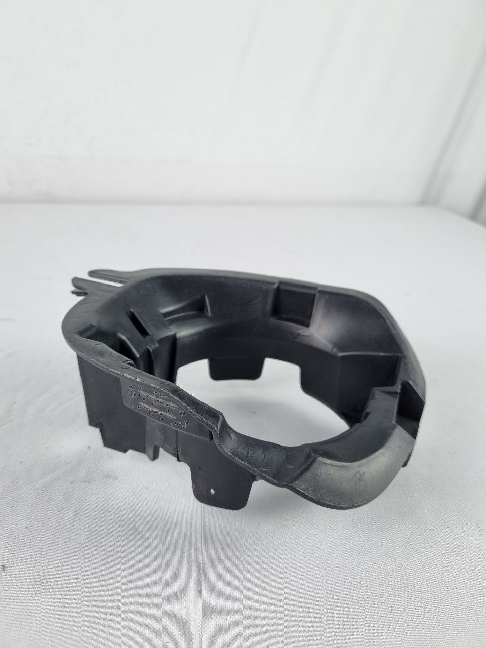 Suporte Farol Milha Esq Renault Clio Duster Sandero 2007/2013