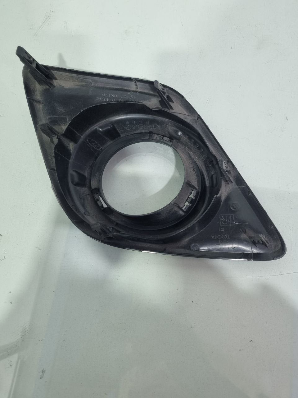 Moldura Farol de Milha Diant Dir Toyota Hilux 2016/2019