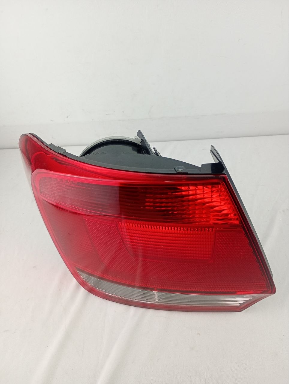 Lanterna Tras Esq Volkswagen Gol GVI 2013/2023