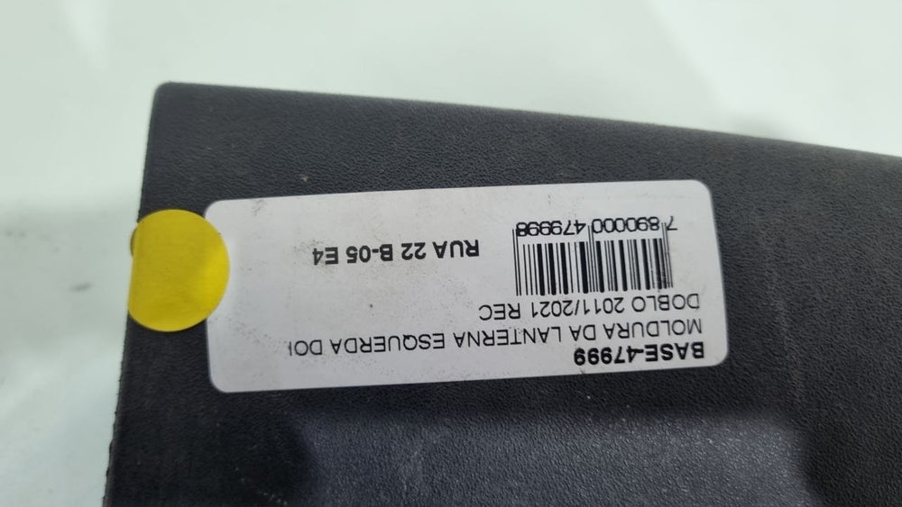 Moldura Lanterna Tras Esq Fiat Doblo 2011/2021
