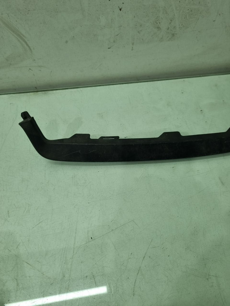 Moldura Farol Dianteiro Esquerdo Renault Sandero/Logan 2014/2020 Usado