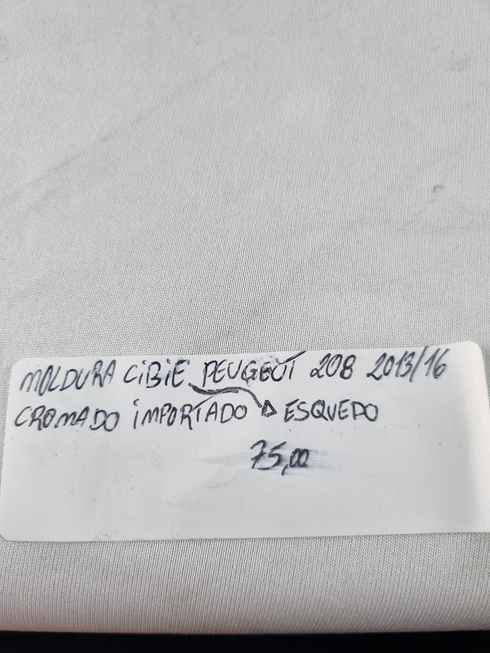 Moldura Cibie Diant Esq Peugeot 208 2013/2016