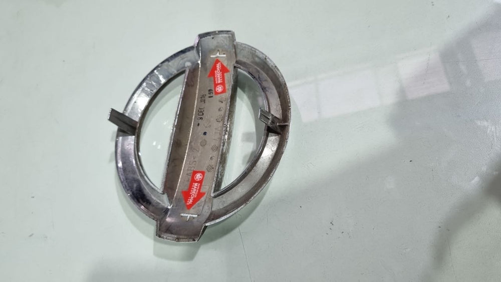 Emblema Diant/Tras Nissan Kicks/Frontier/Versa/Sentra 2008/2021
