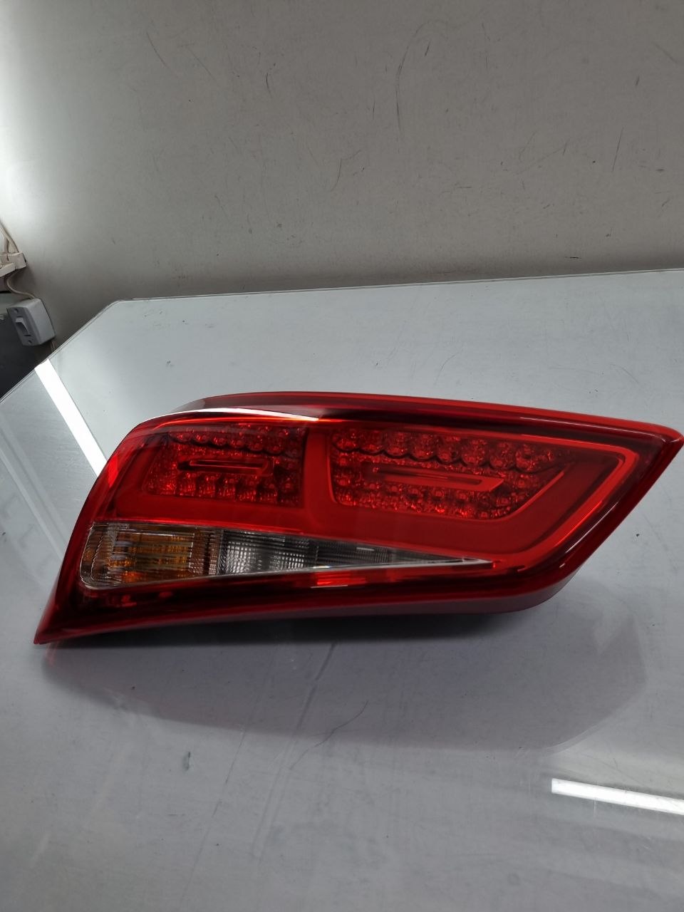 Lanterna Tras Esq Audi A1 2011/2014