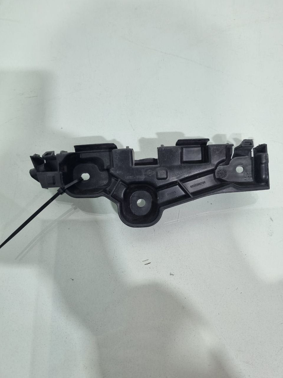 Guia Parachoque Diant Dir Renault Sandero 2014/2016