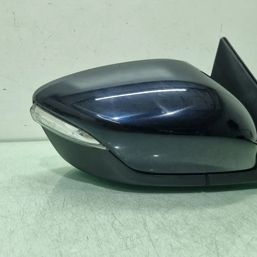 Retrovisor lado direito elétrico com pisca tracker 2020 a 2024