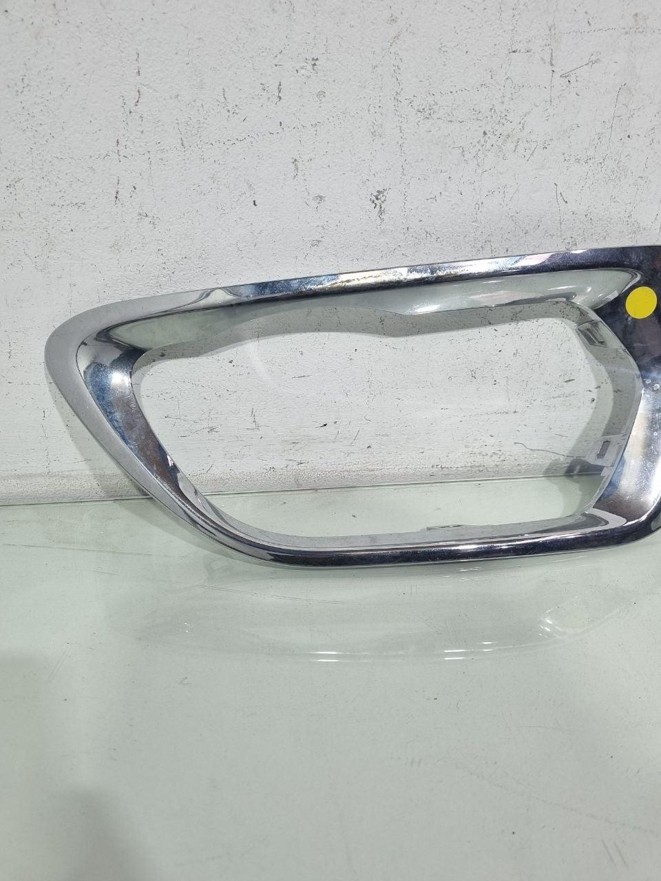 Friso Moldura Farol de Milha Esquerdo Renault Sandero 2015/2019 Usado
