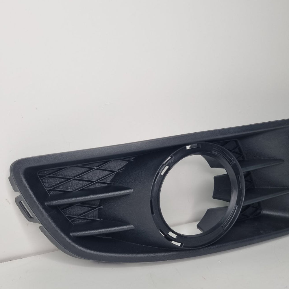 Moldura Canto Farol Milha Direita VW Polo 2012/2014 Nova
