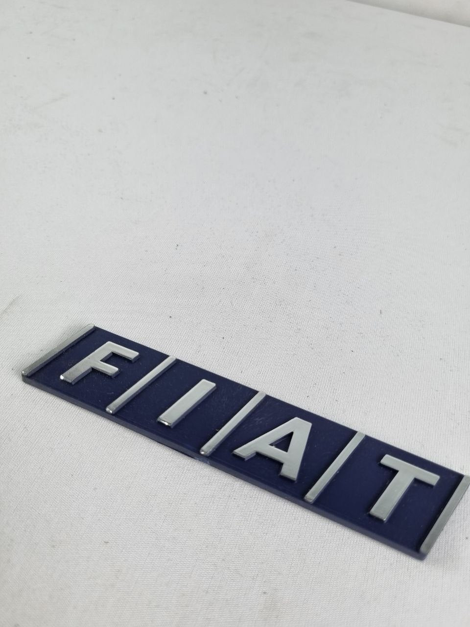 Emblema Dianteiro/Traseiro Fiat Uno Premio Elba Fiorino 1984/1996 Novo