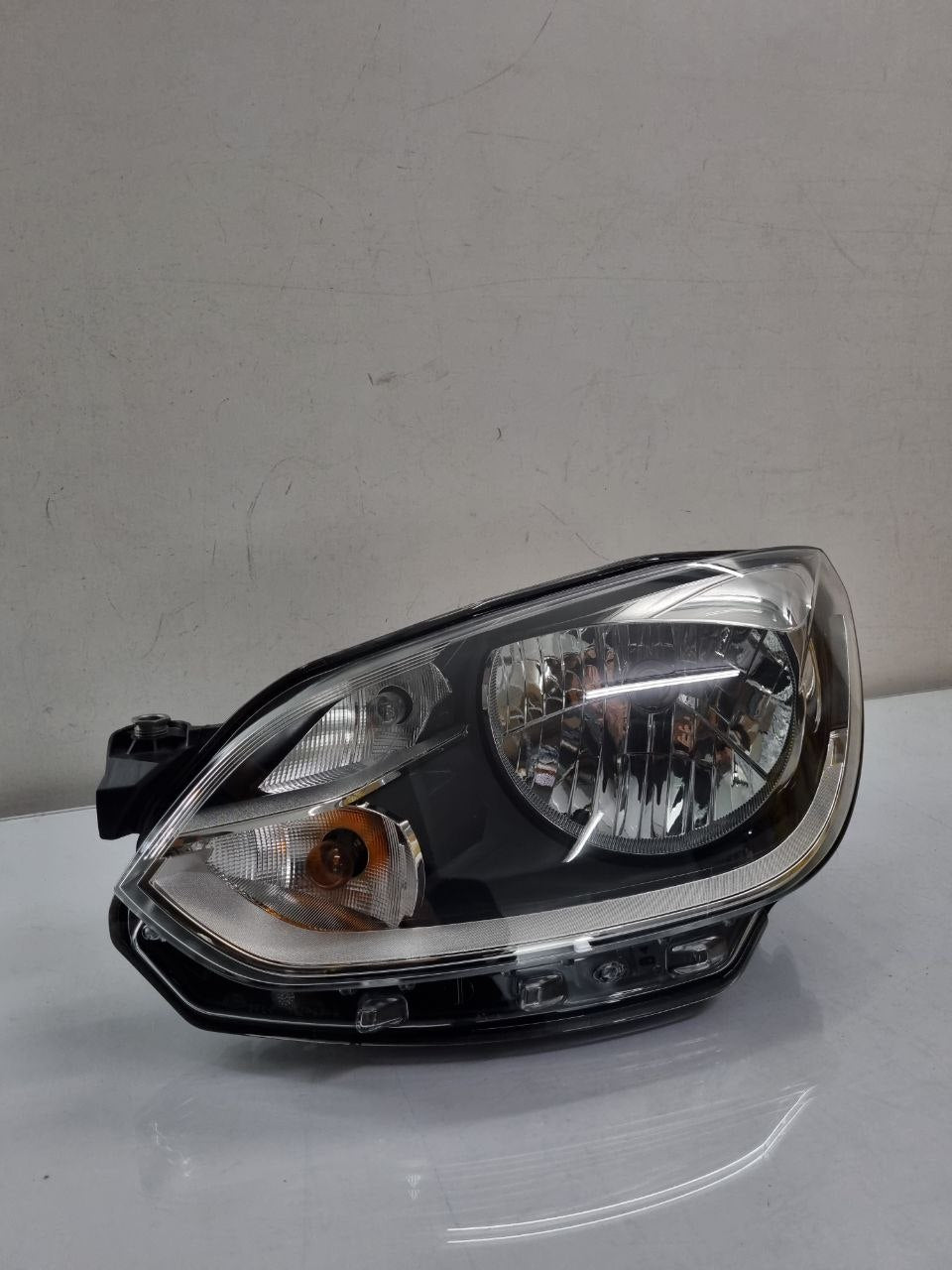 Farol Esquerdo UP 2014/2017 Masc Negra Original