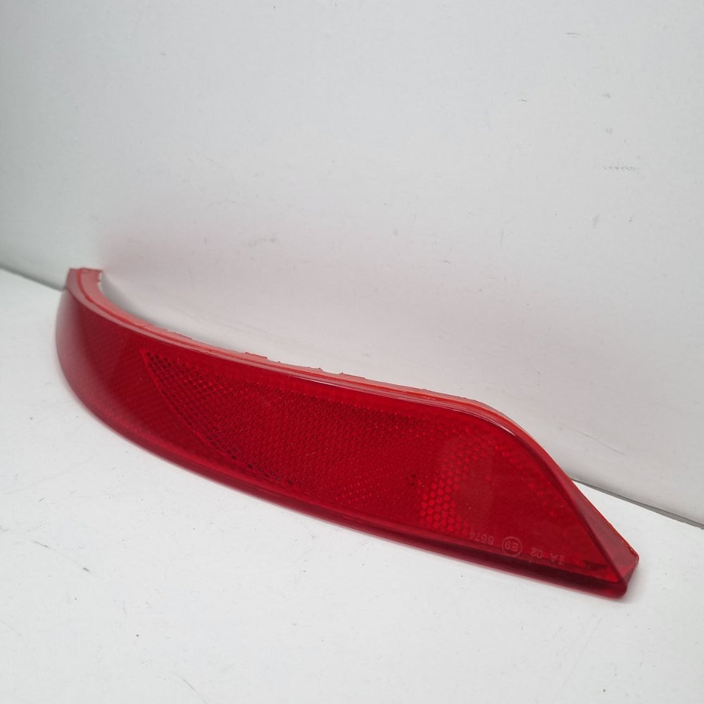 Olho de Gato Refletor Traseiro Direito Fiat Grand Siena 2012/2017 Novo