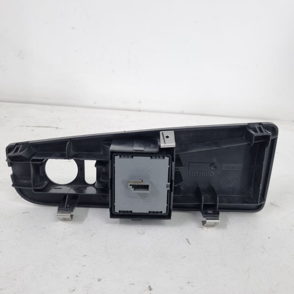 Moldura Interruptor Vidro Diant Fiat Punto Linea 2007/2012