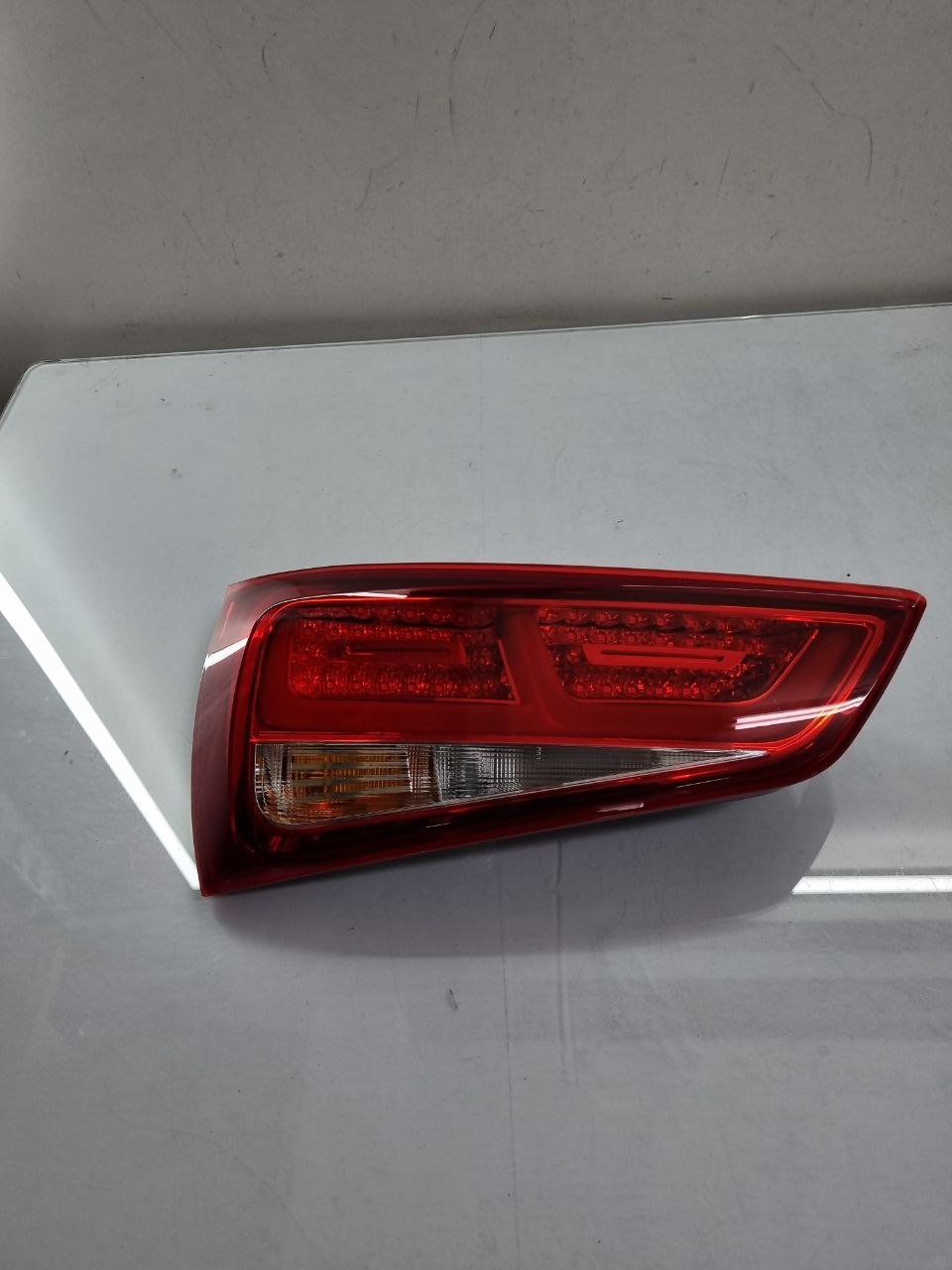 Lanterna Tras Esq Audi A1 2011/2014