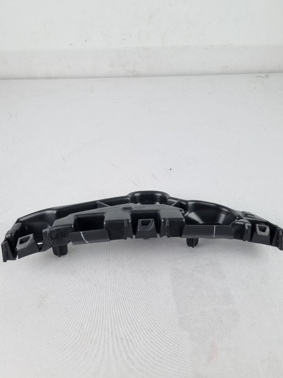 Guia Suporte Para-choque Diant Dir Renault Sandero Logan 2014/2020