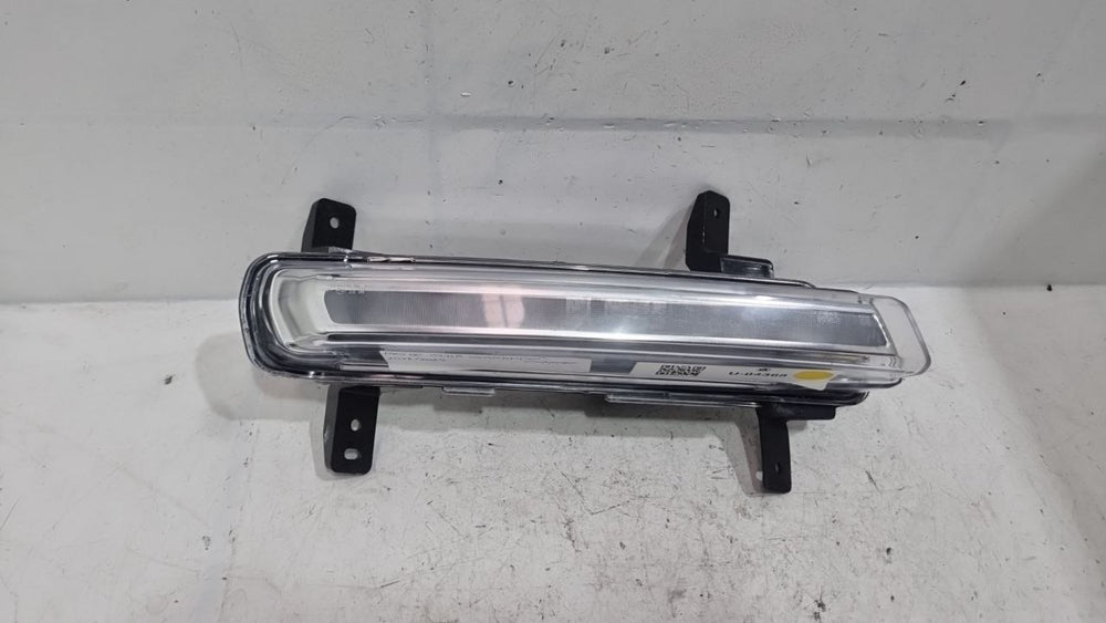 Farol de Milha Diant Esq Jeep Commander 2021/2024