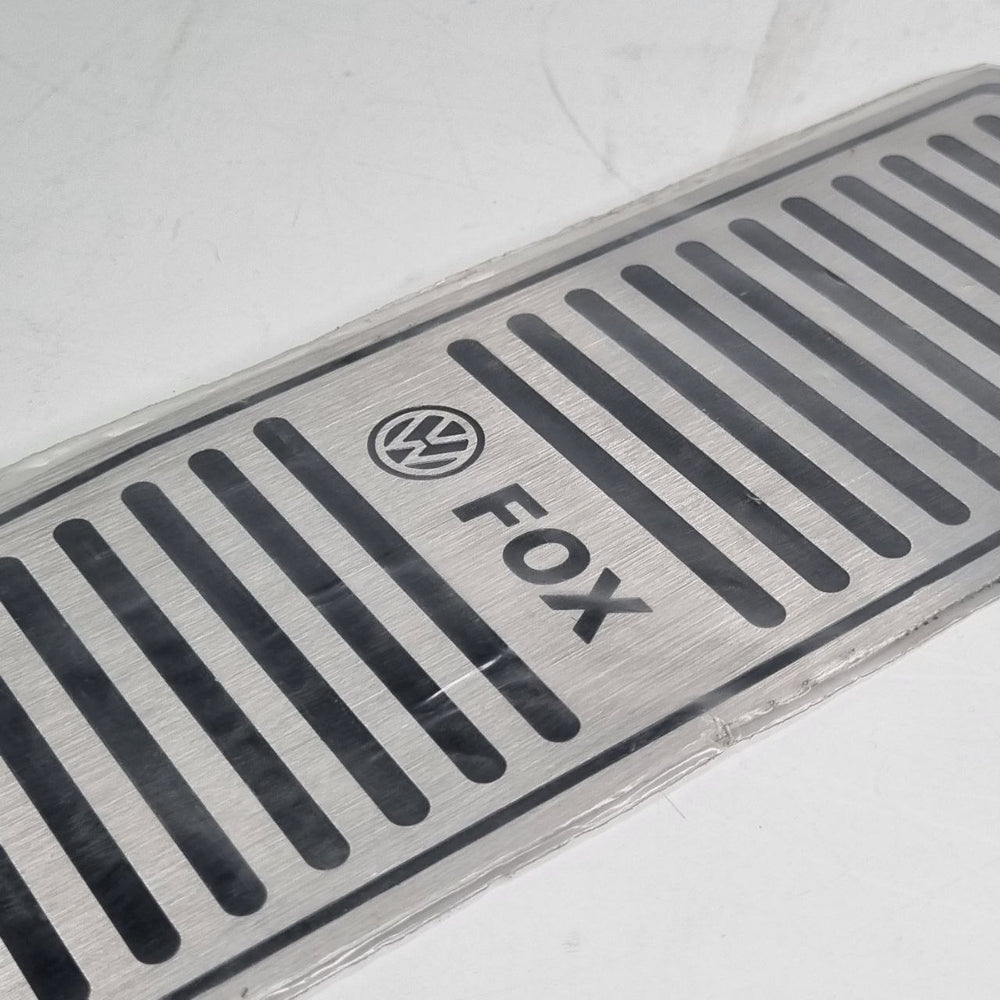 Descanso de Pé VW Fox 2003/2015 Novo