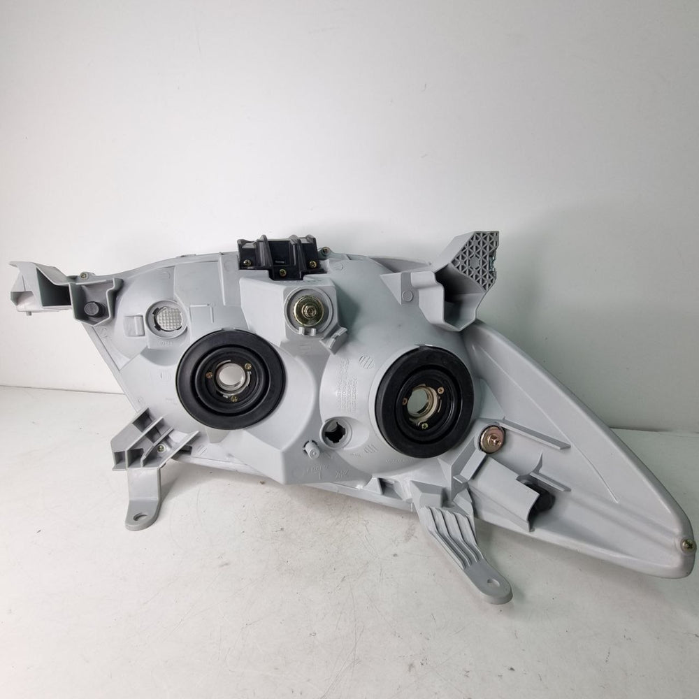 Farol Diant Esq TYC Toyota Hilux SW4 2005/2008