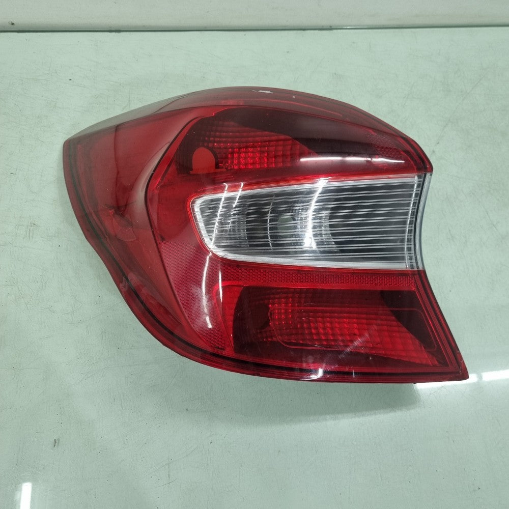 Lanterna Lado Esquerdo Ford Ka Hatch 2015 À 2018