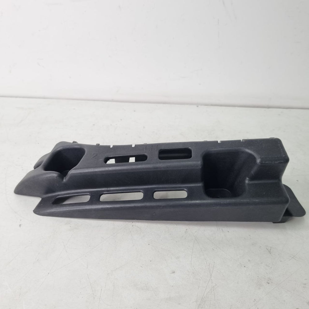 Suporte Para-choque Tras Esq Chevrolet Cruze 2011/2016