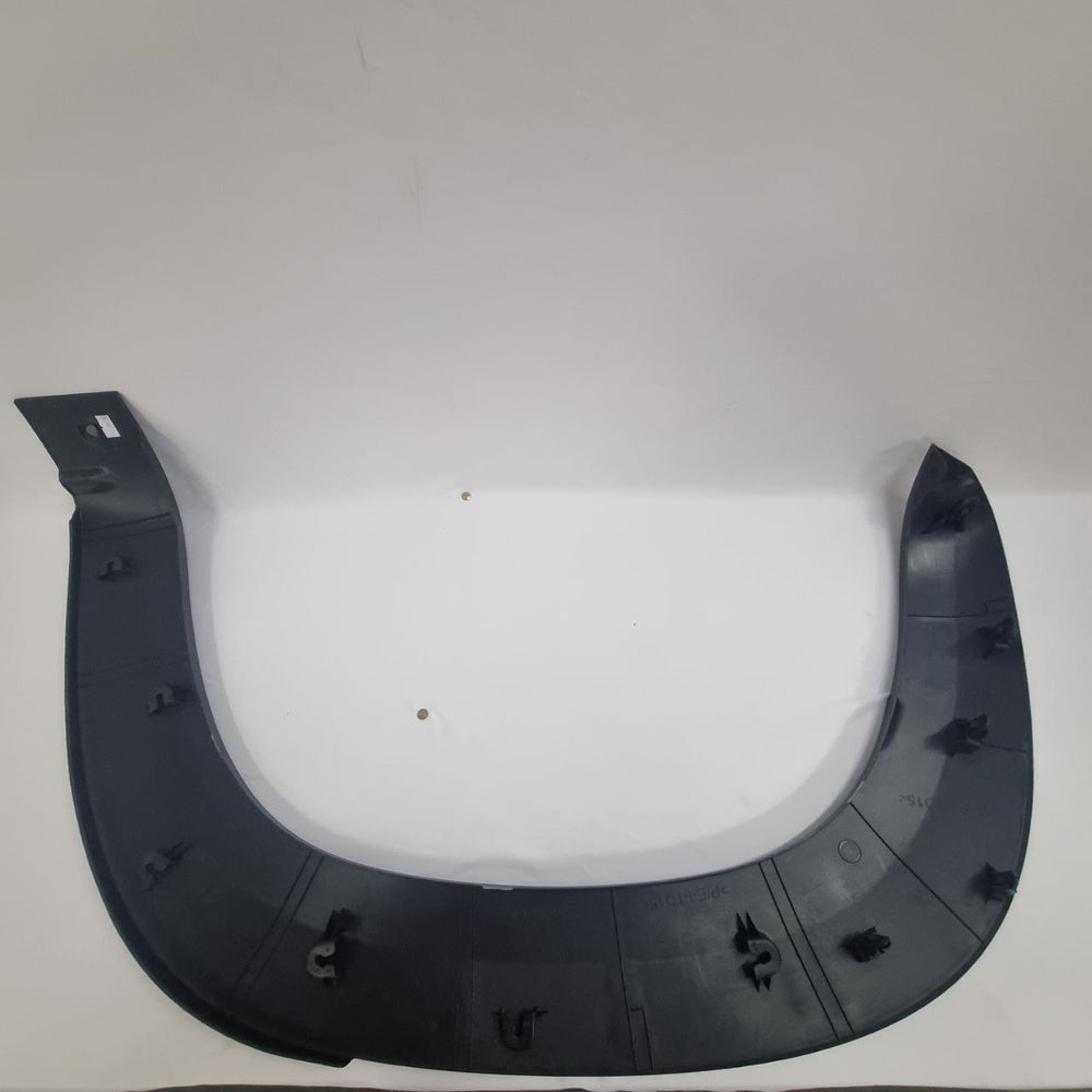 Moldura Traseira capo esquerdo Kwid 17/25