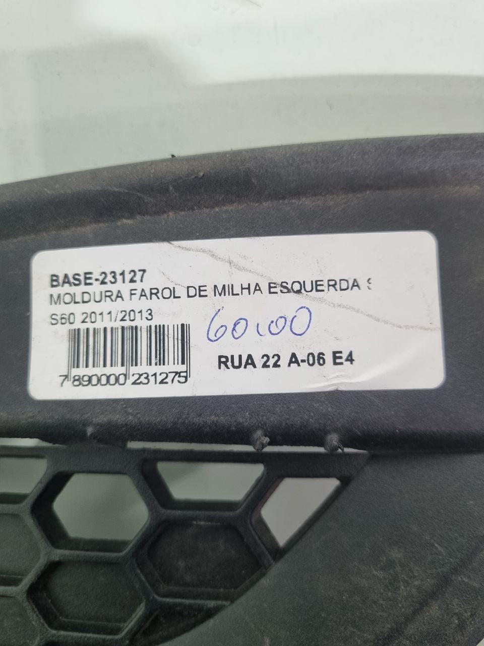 Moldura Farol de Milha Esquerda Volvo S60 2011/2013 Usado