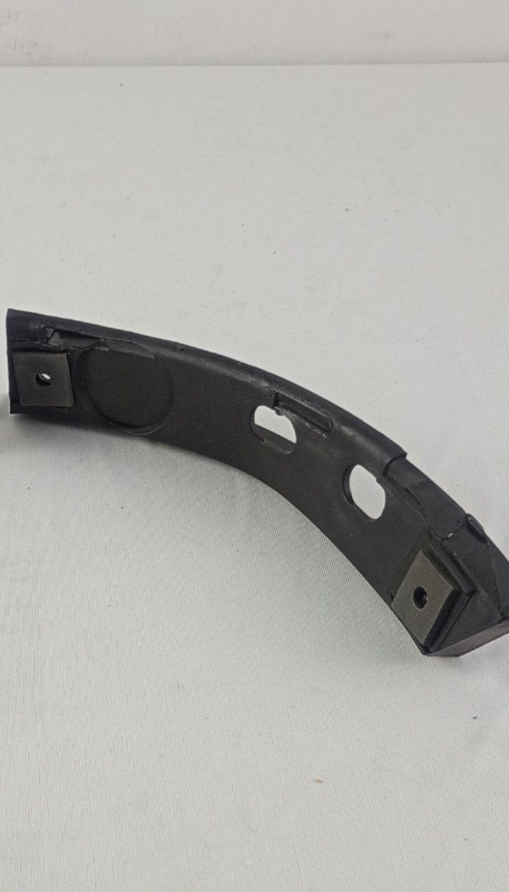 Guia Suporte Parachoque Traseiro Direito Chevrolet Celta 2003/2012 Usado