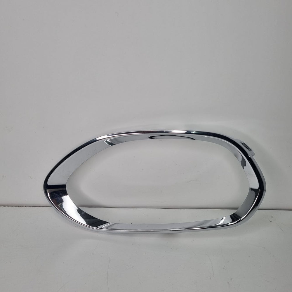 Moldura Cromada Farol Dianteiro Esquerdo Fiat Toro 2016/2020 Nova