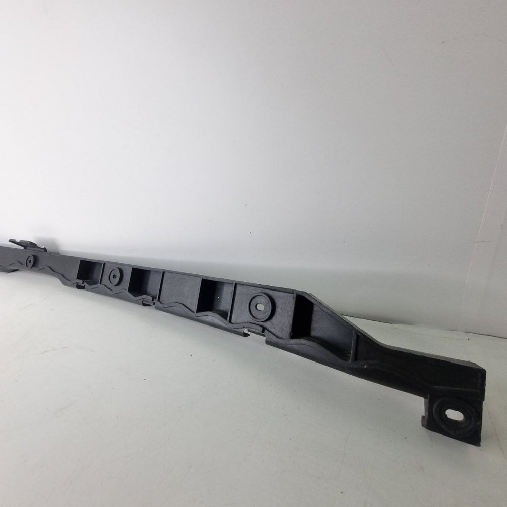 Guia Parachoque Tras Volkswagen Fox 2010/2014