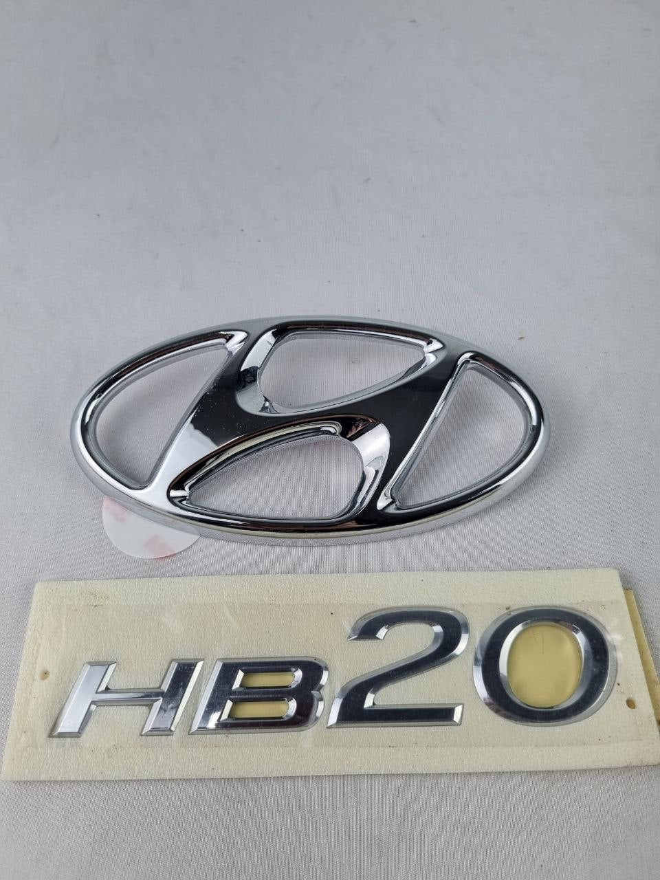 Emblema Tampa Tras Hyundai HB20 Hatch 2020/2022