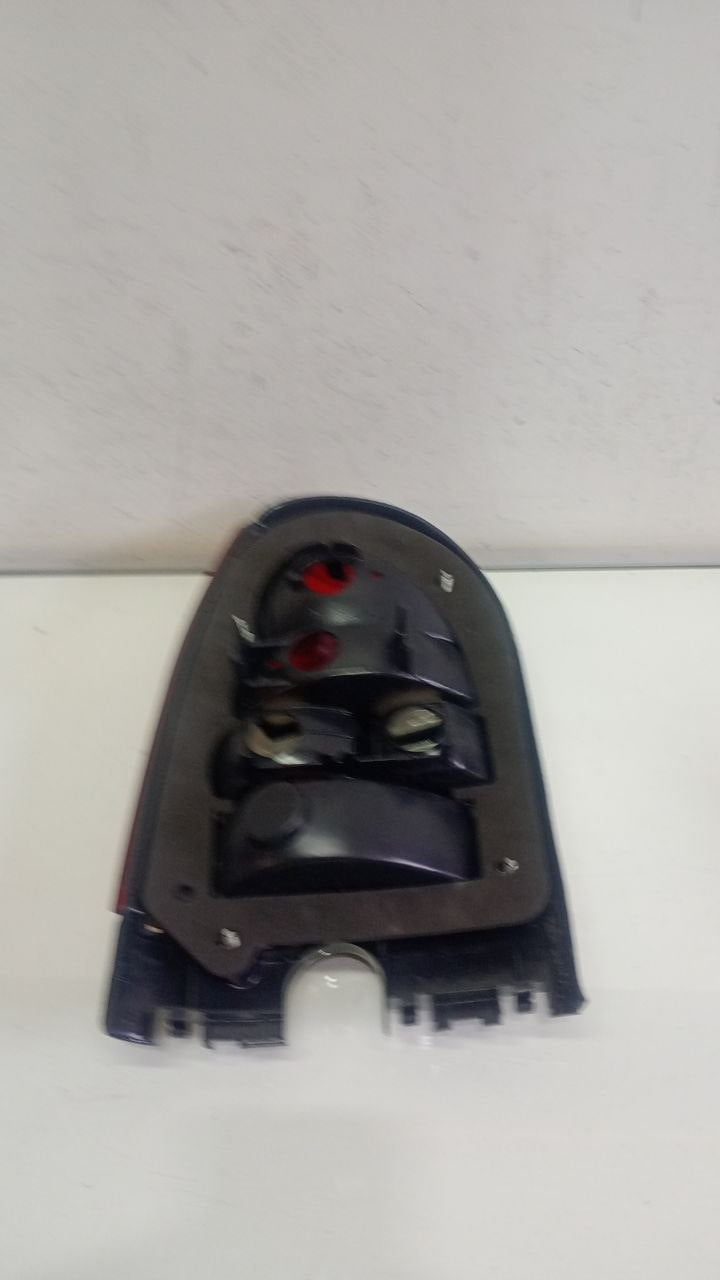 Lanterna traseira lado direito gol g3 1999 a 2004