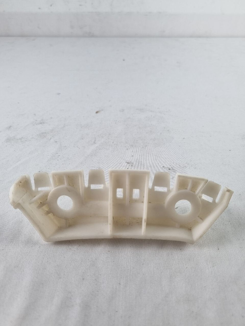 Suporte Guia Para-choque Diant Volkswagen Up 2014/2021