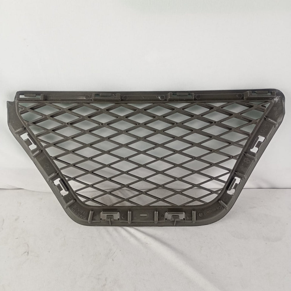Grade Diant Mitsubishi Pajero TR4 2009/2016 Nova