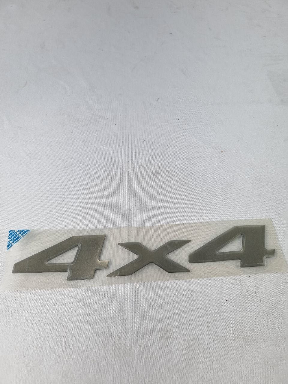 Emblema Lat 4x4 Prata Chevrolet S10 2003/2011