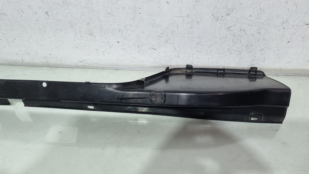 Pisante Parachoque Tras Volkswagen Amarok 2011/2017