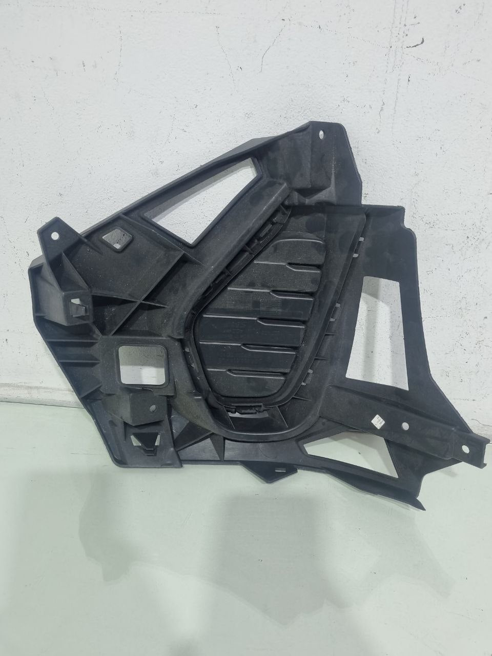 Moldura Farol Milha Diant Esq Volkswagen Nivus 2020/2021