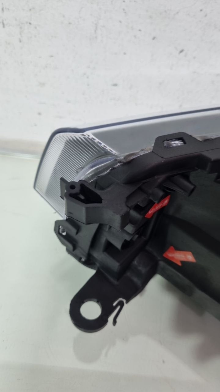 Farol Dianteiro Direito VW T-Cross 2024/2025 Usado