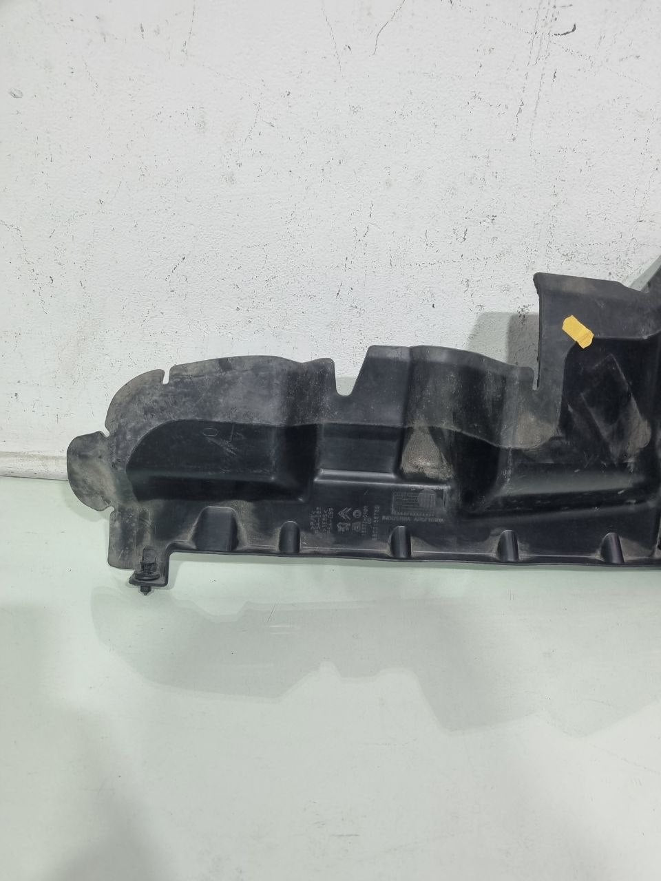 Defletor Direito Radiador Citroën C4 Lounge 2014/2016