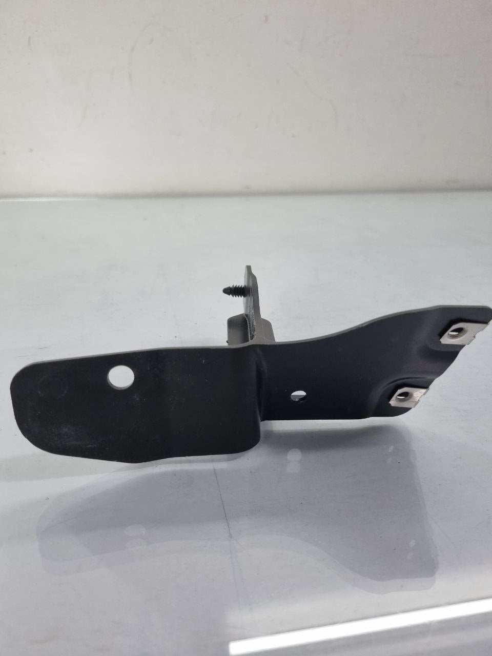 Suporte Guia Parachoque Traseiro Direito Ford Fiesta Sedan 2003/2007 Novo